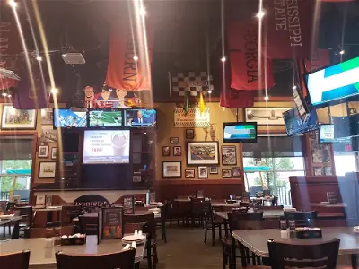 Baumhower’s Victory Grille - Lee Branch
